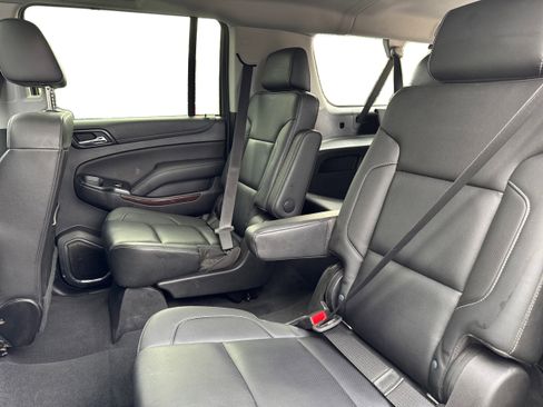 Used 2020 GMC Yukon XL SLT w/ HD Trailering Package image 13