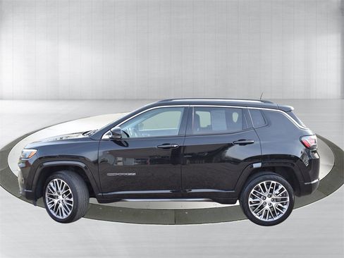 Used 2022 Jeep Compass Limited w/ Elite Group image 3
