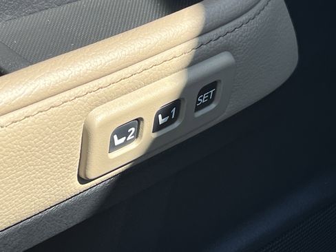 Used 2020 Toyota 4Runner Limited AWD/4WD image 20