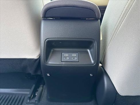 Used 2026 Toyota Corolla LE FWD image 15