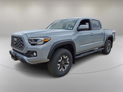 Used 2021 Toyota Tacoma TRD Off-Road AWD/4WD image 5