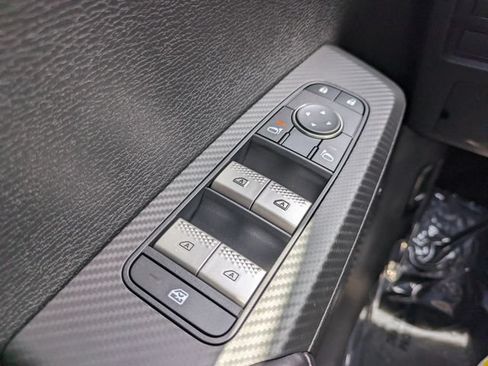 New 2026 Mitsubishi Outlander LE FWD image 21