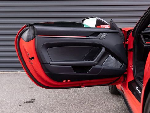 Certified 2025 Porsche 911 Targa 4 GTS image 22