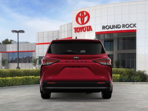 New 2026 Toyota Sienna XLE FWD image 8