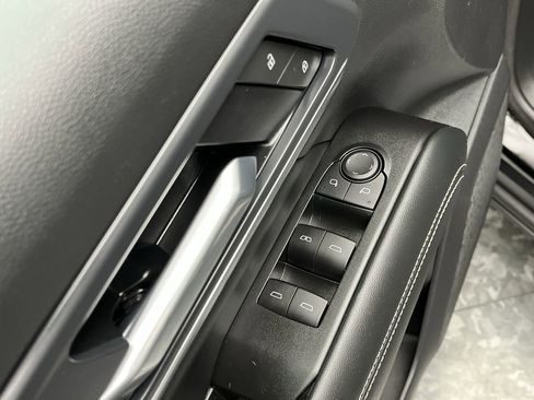 Certified 2025 GMC Terrain Elevation AWD/4WD image 8