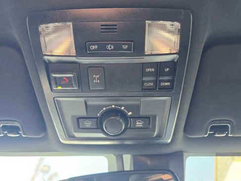 Certified 2021 Toyota Tacoma TRD Off-Road w/ TRD Premium Off Road Package AWD/4WD image 31
