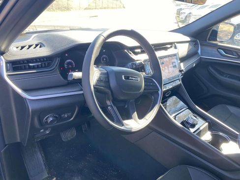 New 2026 Jeep Grand Cherokee Limited w/ Limited Altitude Package RWD image 15