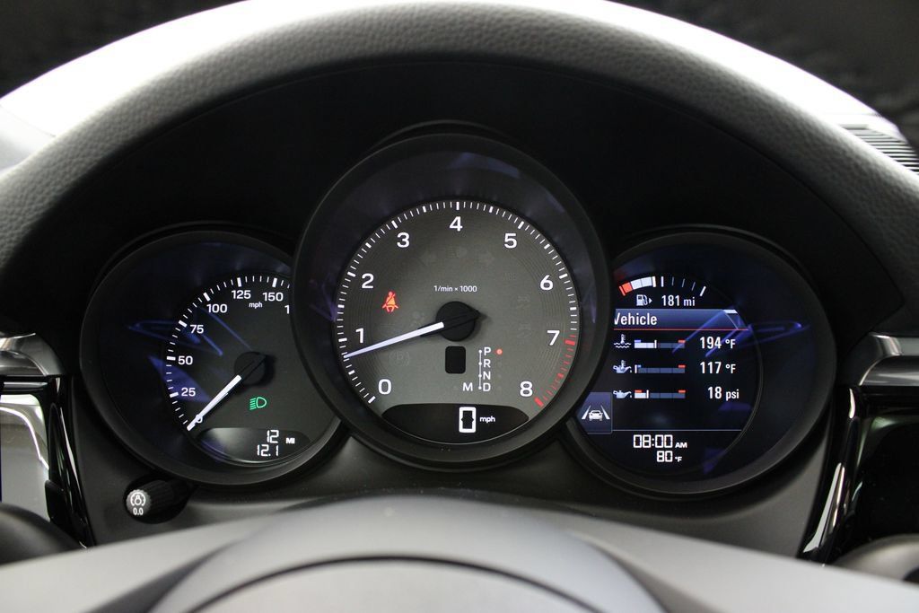 Used 2025 Porsche Macan S AWD/4WD image 19