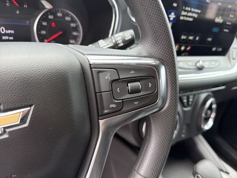 Used 2025 Chevrolet Blazer LT AWD/4WD image 20