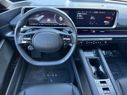 Used 2025 Hyundai Ioniq 6 SEL image 14