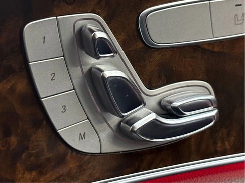 Used 2017 Mercedes-Benz E 300 image 24