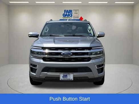 Used 2024 Ford Expedition Limited AWD/4WD image 3