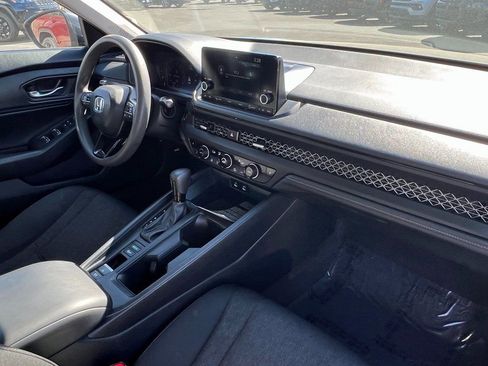Used 2023 Honda Accord EX image 12