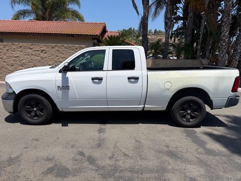 Used 2016 RAM 1500 Tradesman w/ Chrome Appearance Group RWD image 9