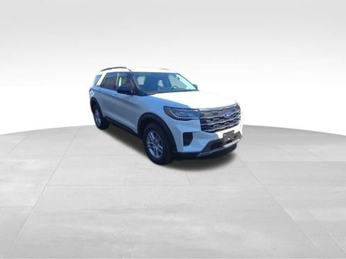 New 2026 Ford Explorer Active AWD/4WD image 8