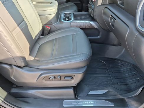 Used 2021 GMC Sierra 1500 Denali w/ Denali Ultimate Package image 16