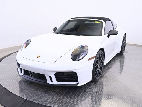 Certified 2026 Porsche 911 Targa 4S image 11