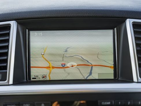 Used 2015 Mercedes-Benz ML 350 4MATIC image 22