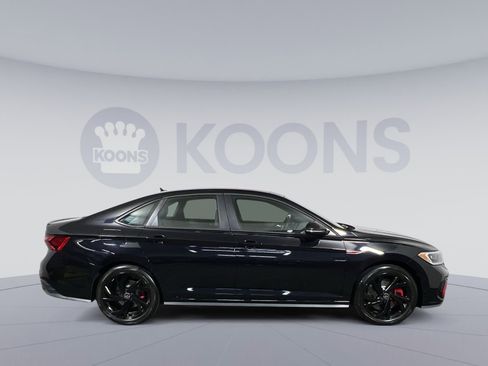 Used 2024 Volkswagen Jetta GLI Autobahn FWD image 12