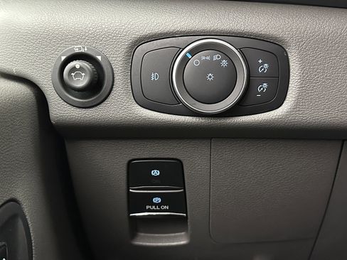 Used 2023 Ford Transit 350 XLT image 15