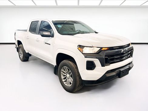 Used 2023 Chevrolet Colorado LT w/ LPO, Pro Essentials Package image 3