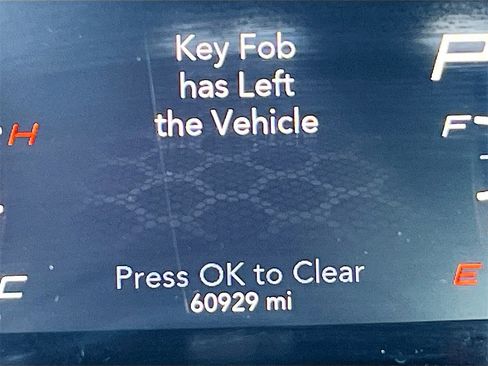 Used 2022 Dodge Charger SXT image 12