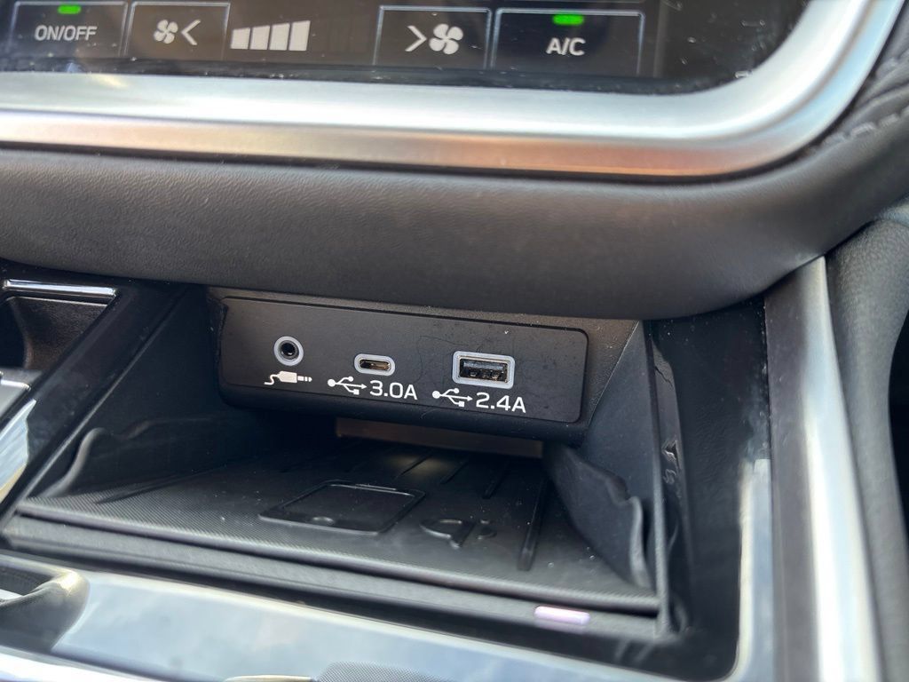 Used 2024 Subaru Legacy Limited AWD/4WD image 19