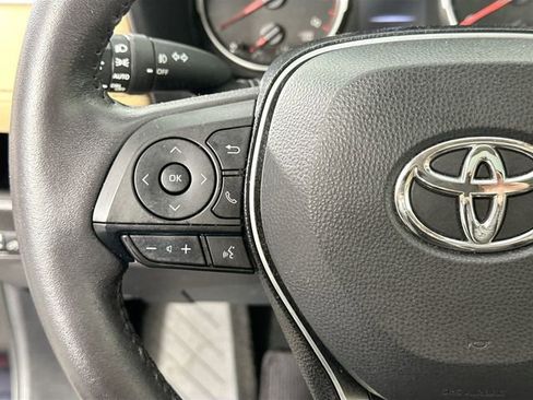 Used 2021 Toyota RAV4 XLE w/ Convenience Package image 21
