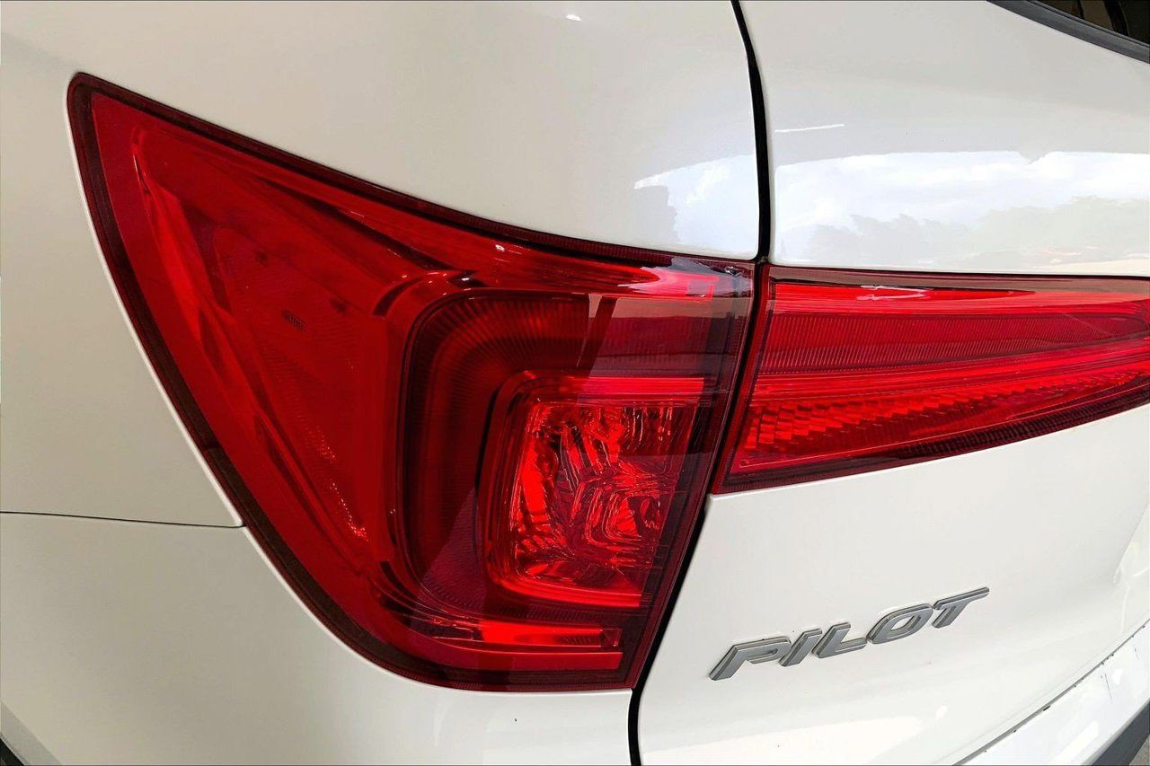 Used 2018 Honda Pilot EX-L image 29