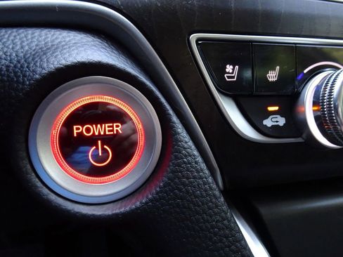 Used 2021 Honda Accord Touring image 26