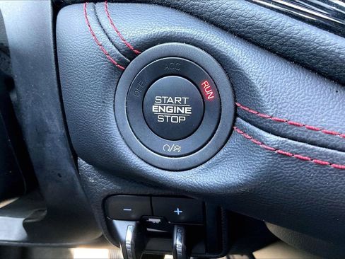 Certified 2024 Dodge Durango R/T image 30