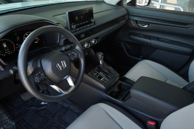 Used 2024 Honda CR-V LX image 2