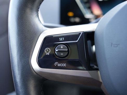 Used 2025 BMW iX xDrive50 image 9