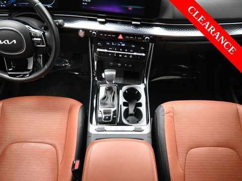 Used 2023 Kia Carnival SX Prestige image 34