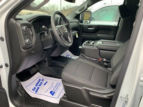 New 2026 GMC Sierra 2500 Pro w/ Convenience Package image 6