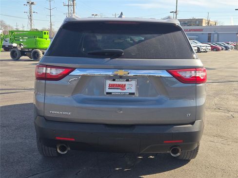 Used 2018 Chevrolet Traverse LT image 15