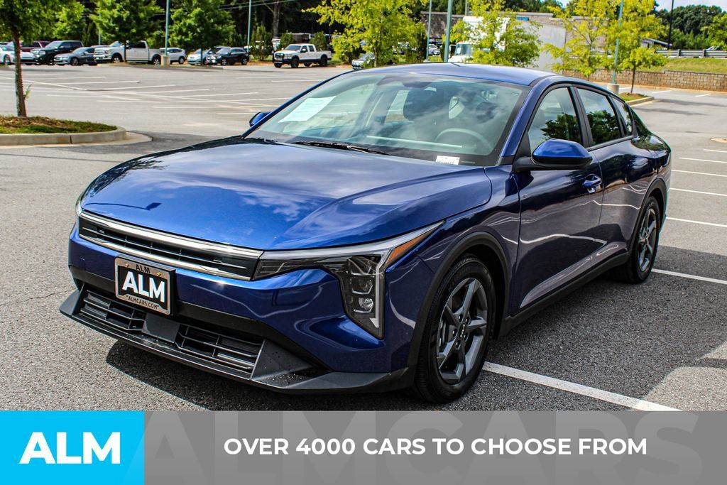 Used 2025 Kia K4 FWD image 2