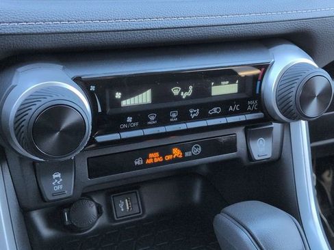 Certified 2025 Toyota RAV4 LE image 21