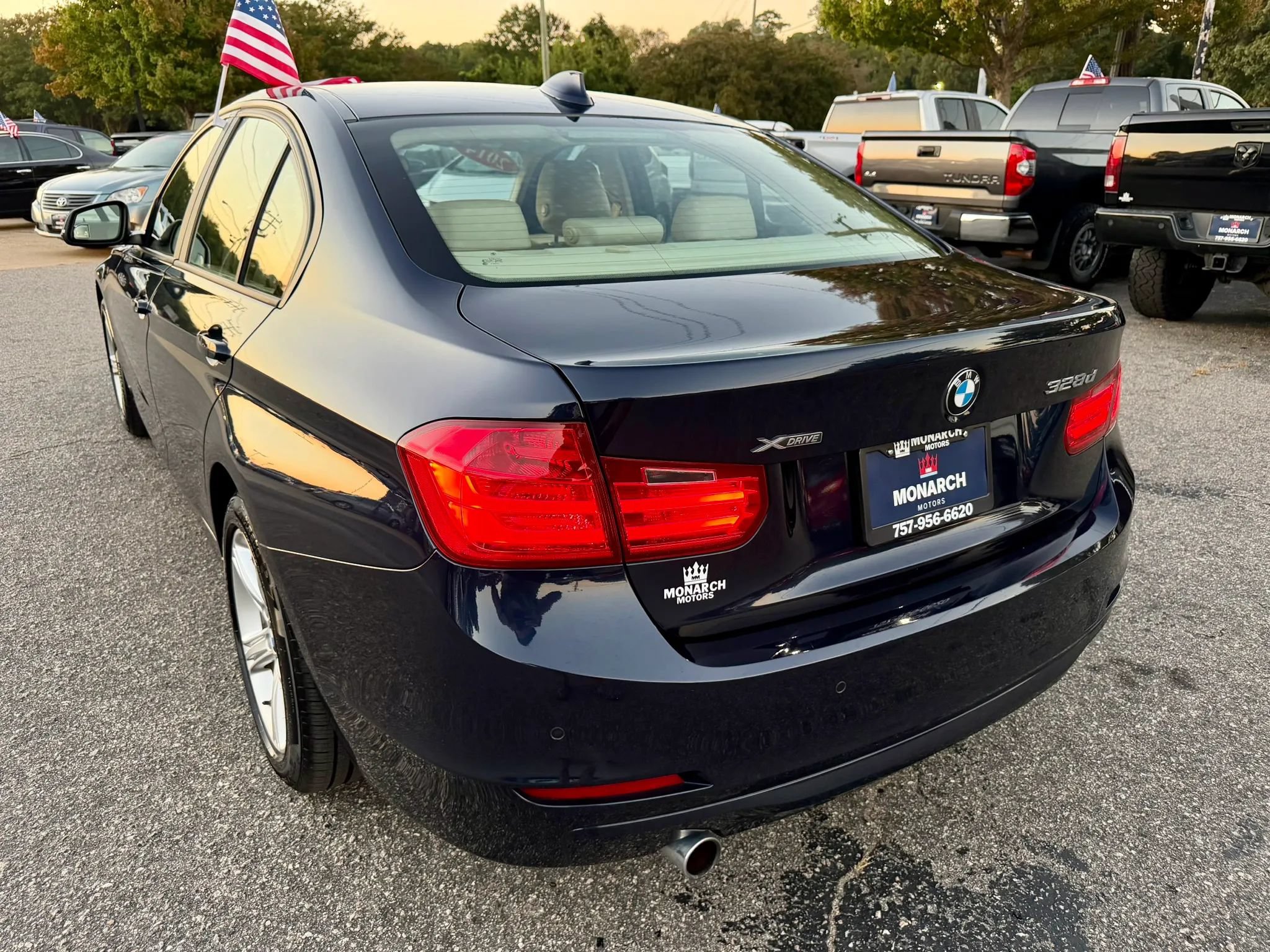 Used 2014 BMW 328d xDrive Sedan AWD/4WD image 3