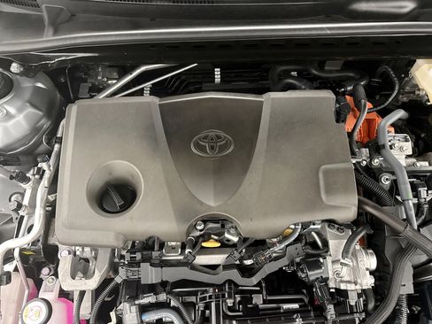 Used 2025 Toyota Camry SE w/ Convenience Package FWD image 25