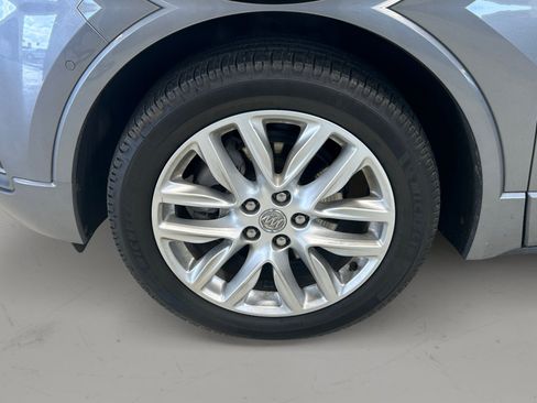 Used 2020 Buick Envision Premium w/ Driver Confidence Package AWD/4WD image 4