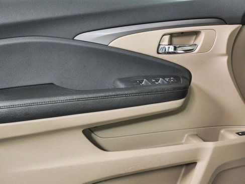 Used 2017 Honda Pilot EX-L image 5