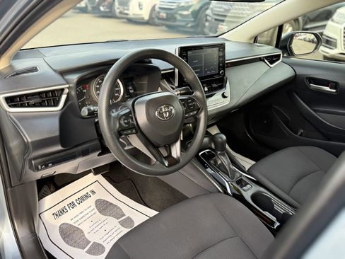 Used 2021 Toyota Corolla LE image 15