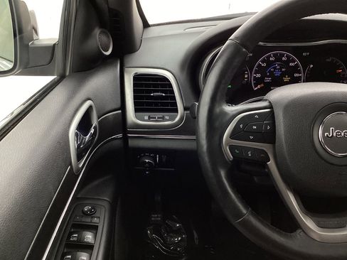 Used 2018 Jeep Grand Cherokee Limited AWD/4WD image 31