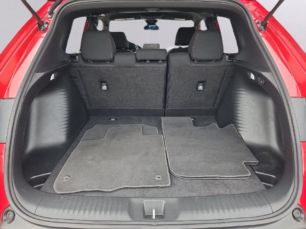 Certified 2025 Honda HR-V Sport image 29