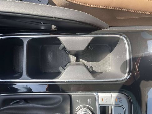 Used 2022 Kia Telluride SX w/ SX Prestige Package AWD/4WD image 18