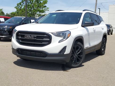 Used 2021 GMC Terrain SLE w/ Driver Convenience Package AWD/4WD image 33