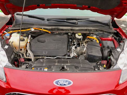 Used 2020 Ford Escape Titanium image 53