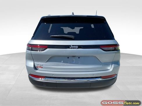 New 2026 Jeep Grand Cherokee Laredo X AWD/4WD image 4