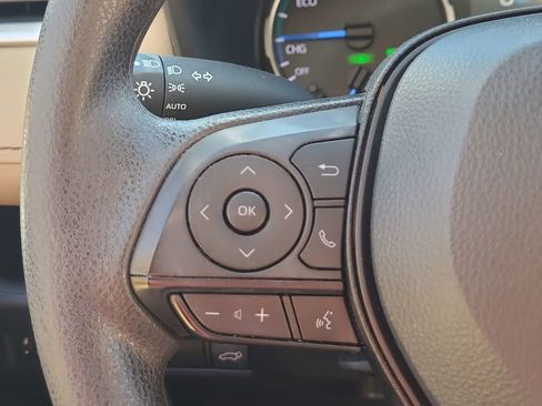 Used 2022 Toyota RAV4 XLE image 27